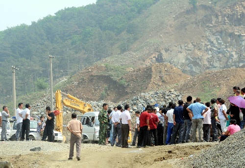 吉林九台采石场遭雷击发生爆炸致7人死亡